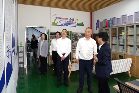 20241009市國(guó)資委黨委書(shū)記、主任陳文榮調(diào)研嘉興市交通學(xué)校，右起吳曉斌、陳文榮、柏衛(wèi)東、朱建華、李利.jpg
